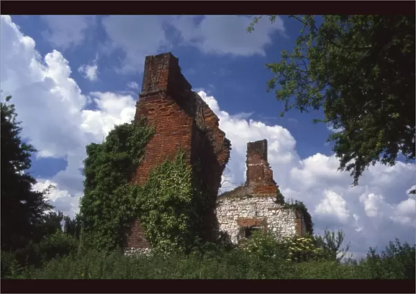 An old ruined cottage close to Westergate, near Chichester