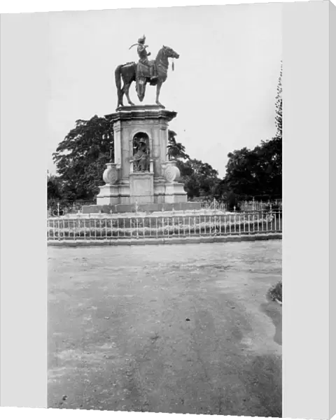 RSR 2  /  6th Battalion, Maharajas statue, Cubbon Park, Bangalore 1916