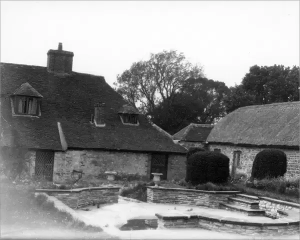 The White House, Amberley, garden view, May 1928