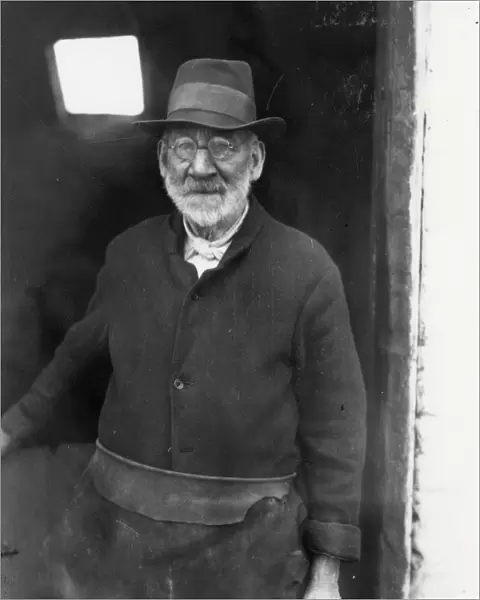 Old blacksmith from Fishbourne, West Sussex, March 1934