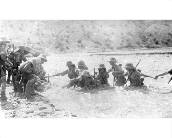 RSR 2  /  6th Battalion, Crossing the river in flood, Waziristan 1917
