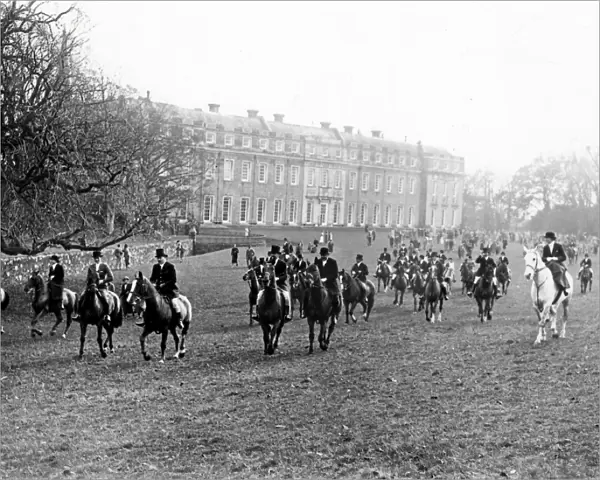 Leconfield Opening Meet, Petworth House - November 1938