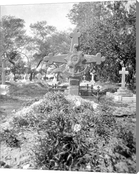 RSR 2  /  6th Battalion, Cemetery with RSR cross