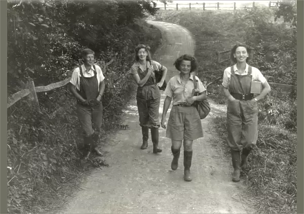 Land Girls at Cowdray - September 1939