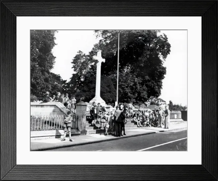 Framed Print : Petworth War Memorial - September 1939 Framed Print : Petworth War Memorial - September 1939