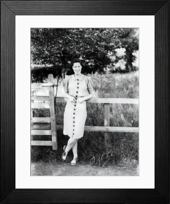 Framed Print : Portrait of a young woman - July 1941 Framed Print : Portrait of a young woman - July 1941