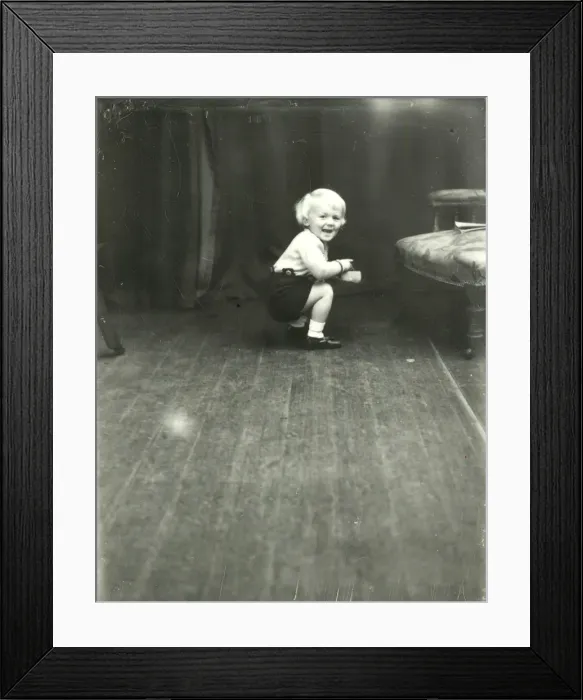 Framed Print : I m going to sit here'- about December 1941 Framed Print : I m going to sit here'- about December 1941