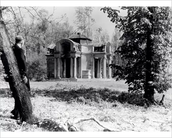 Whittaker Whites Temple at Hindhead - 29 April 1945