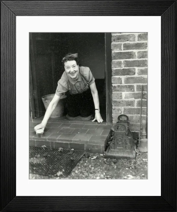 Framed Print : The all-important doorstep - 30 September 1945 Framed Print : The all-important doorstep - 30 September 1945