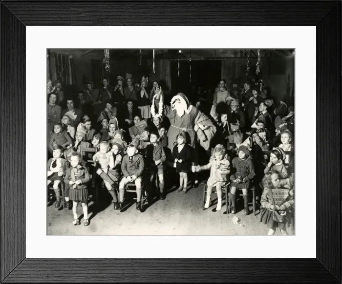Framed Print : Duncton Childrens Christmas Party - December 1947
