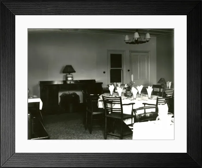 Framed Print : Southdowns Hotel, Rogate - about 1948 Framed Print : Southdowns Hotel, Rogate - about 1948