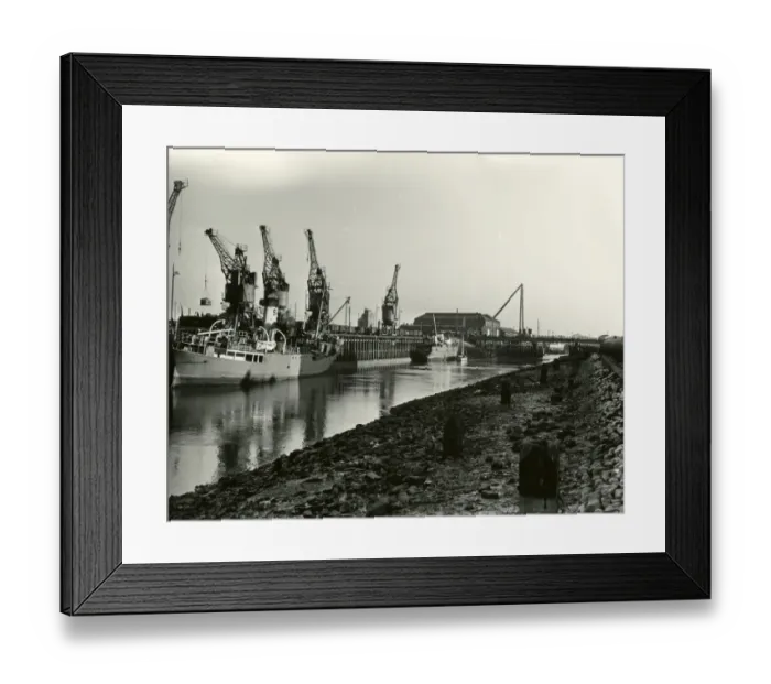 Framed Print : Newhaven Docks - February 1948 Framed Print : Newhaven Docks - February 1948