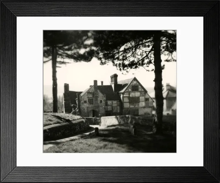 Framed Print : Anne of Cleves house at Ditchling - about 1948 Framed Print : Anne of Cleves house at Ditchling - about 1948
