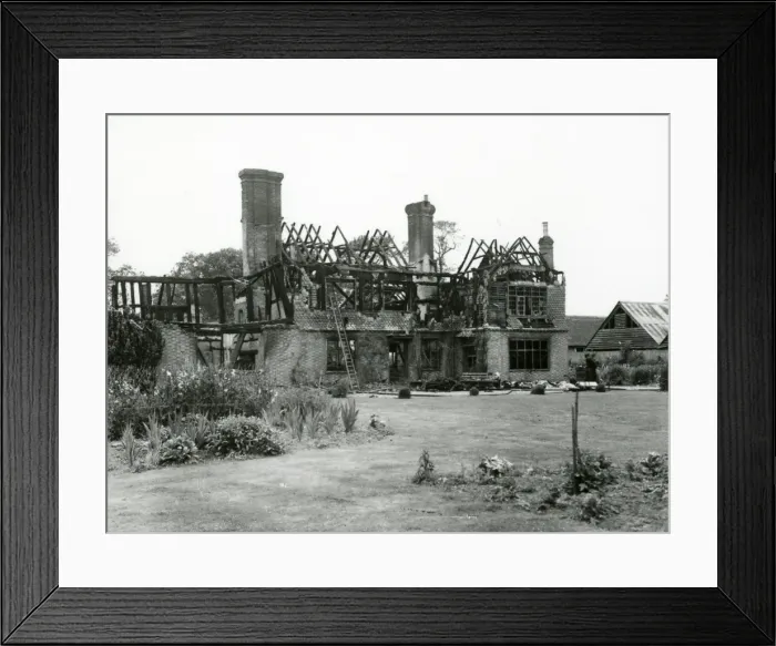 Framed Print : Fire at Loxwood Place - 29 June 1948 Framed Print : Fire at Loxwood Place - 29 June 1948