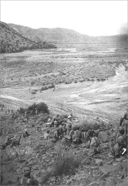 RSR 2  /  6th Battalion, The Mountain Guns covering advance of infantry'