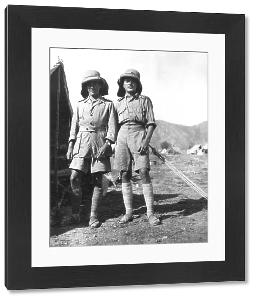 RSR 2  /  6th Battalion, Lieutenant Boileau and Captain Mackay