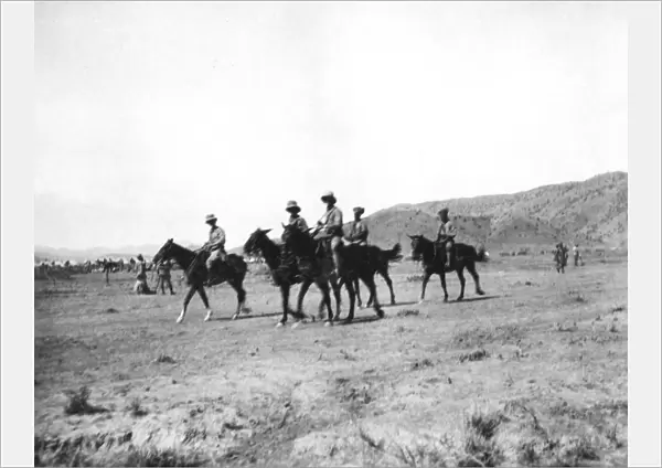 RSR 2  /  6th Battalion, Officers on horseback