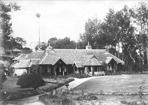 RSR 2  /  6th Battalion, Surianalle, bungalow and garden