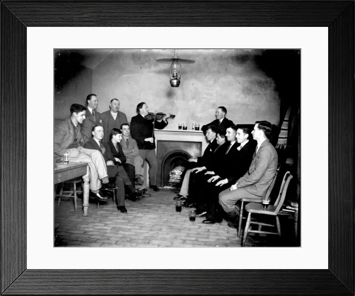 Framed Print : Boxgrove Tipteers at Halnaker, February 1936 Framed Print : Boxgrove Tipteers at Halnaker, February 1936