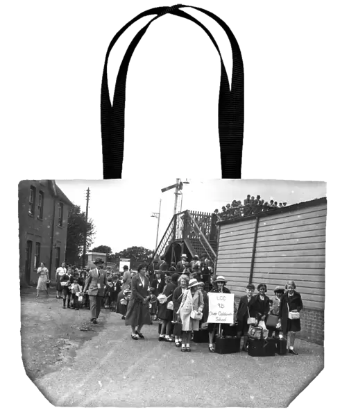 Evacuees arriving, September 1939