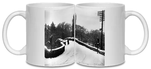 Stopham Bridge in snow, 1938