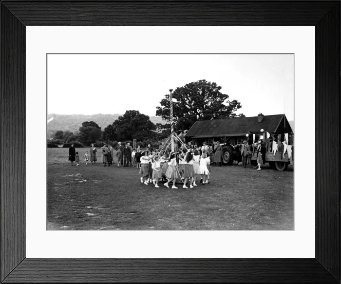 Framed Print : Maypole Dancing, June 1951 Framed Print : Maypole Dancing, June 1951