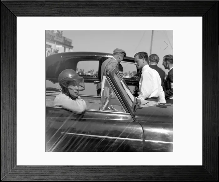 Framed Print : Motor racing at Goodwood, 28 May 1955 Framed Print : Motor racing at Goodwood, 28 May 1955