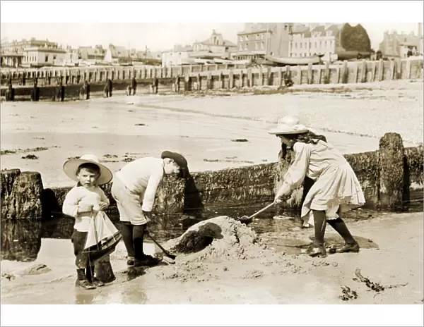 Children on Worthing Beach