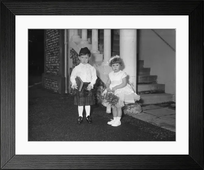 Framed Print : a (very) young couple Framed Print : a (very) young couple
