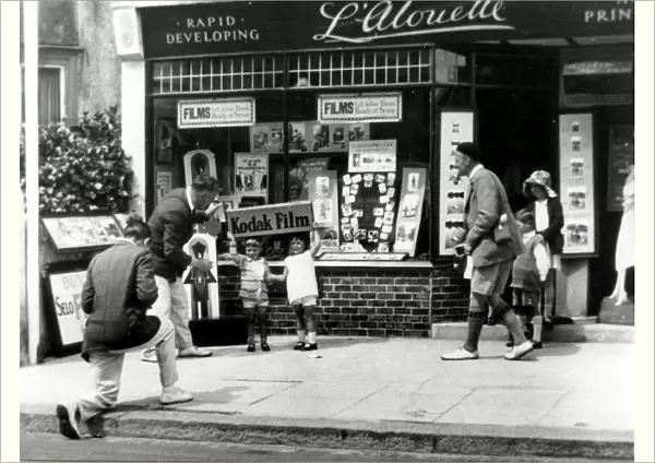 Frank L Alouettes photographic shop, 1930s