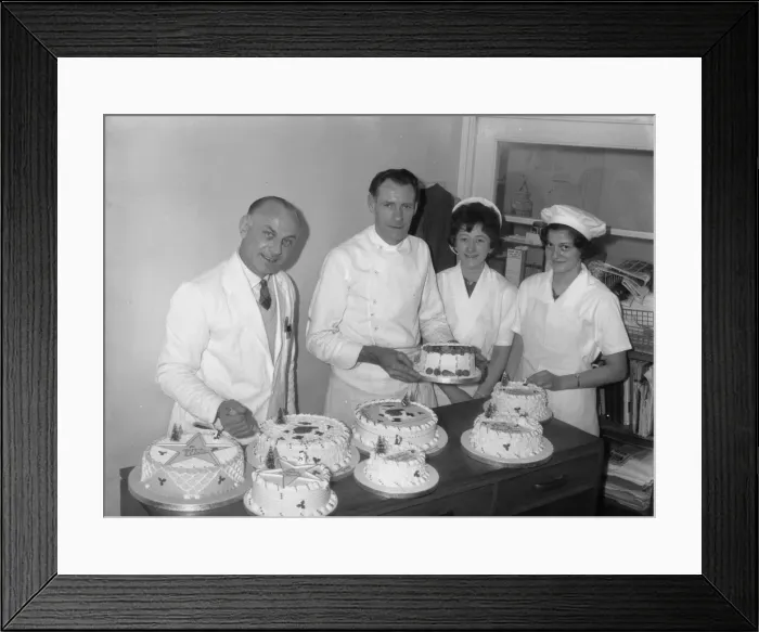 Framed Print : Christmas cakes, St Richards Hospital, Chichester, 4 Dec 1962 Framed Print : Christmas cakes, St Richards Hospital, Chichester, 4 Dec 1962