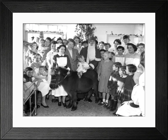 Framed Print : Christmas Day party at St Richards Hospital, Chichester 1955 Framed Print : Christmas Day party at St Richards Hospital, Chichester 1955
