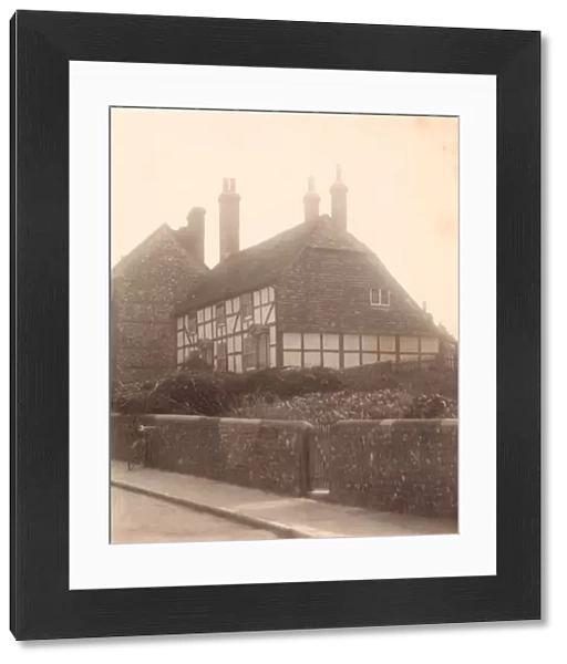 An old cottage in High Street, Steyning, 1912