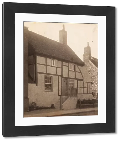 An old cottage in the High Street, Steyning, 1912