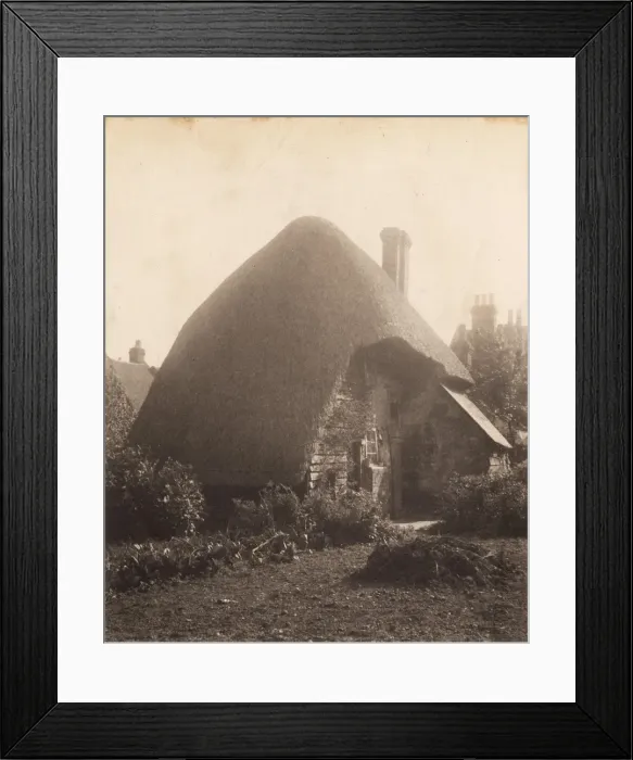Framed Print : A thatched cottage in Steyning, 1912 Framed Print : A thatched cottage in Steyning, 1912