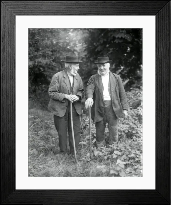 Framed Print : Two elderly country folk in the country at Upperton, Sussex, 1935 Framed Print : Two elderly country folk in the country at Upperton, Sussex, 1935