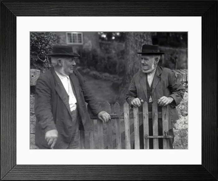 Framed Print : Two men talking over a gate at Upperton, Sussex, 1935 Framed Print : Two men talking over a gate at Upperton, Sussex, 1935