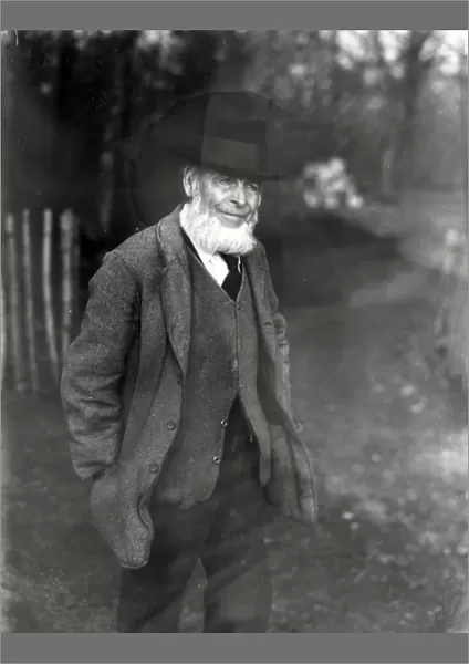 Elderly gentleman from Burton, Sussex, 1932