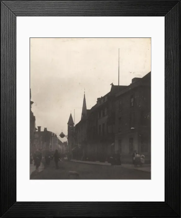 Framed Print : The High Street at Lewes, 1906 Framed Print : The High Street at Lewes, 1906