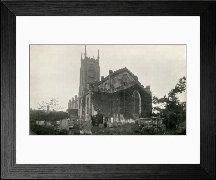 Framed Print : St Swithuns Church, East Grinstead Framed Print : St Swithuns Church, East Grinstead