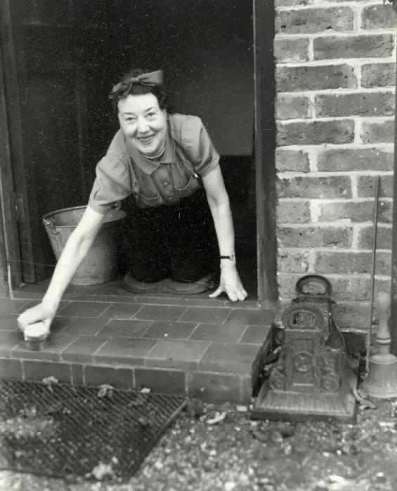 Framed Print : The all-important doorstep - 30 September 1945 Framed Print : The all-important doorstep - 30 September 1945