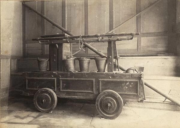 An ancient Fire Engine at Rye, 1907