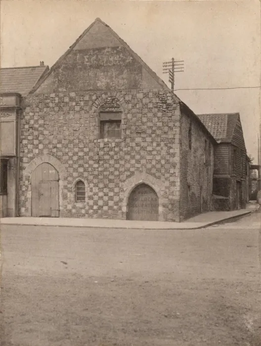 Framed Print : The chantry in New Shoreham, 1909 Framed Print : The chantry in New Shoreham, 1909