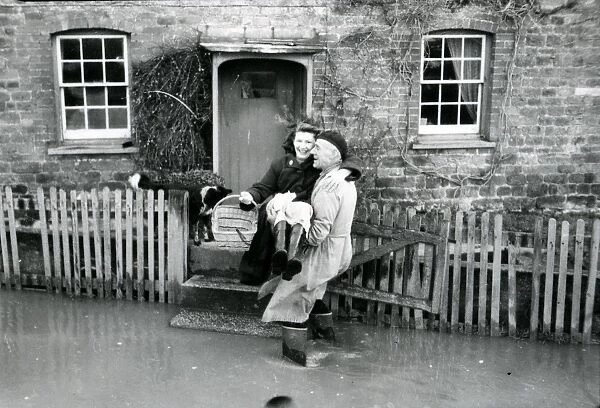 Cottage in Coultershaw surrounded by flood waters, February 1957