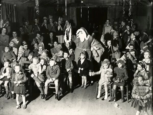 Duncton Childrens Christmas Party - December 1947