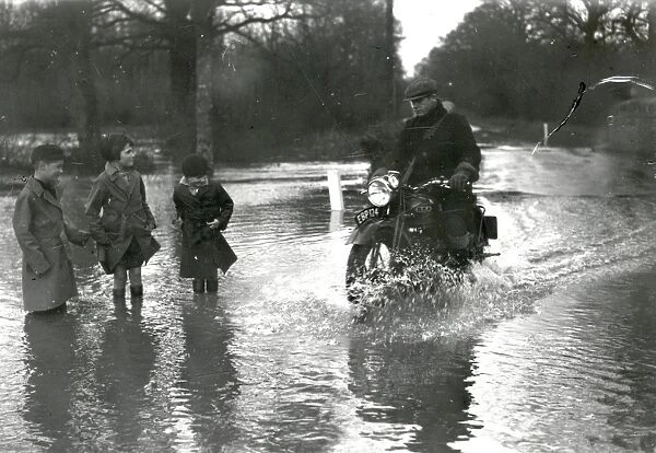 Floods at Kirdford - January 1939
