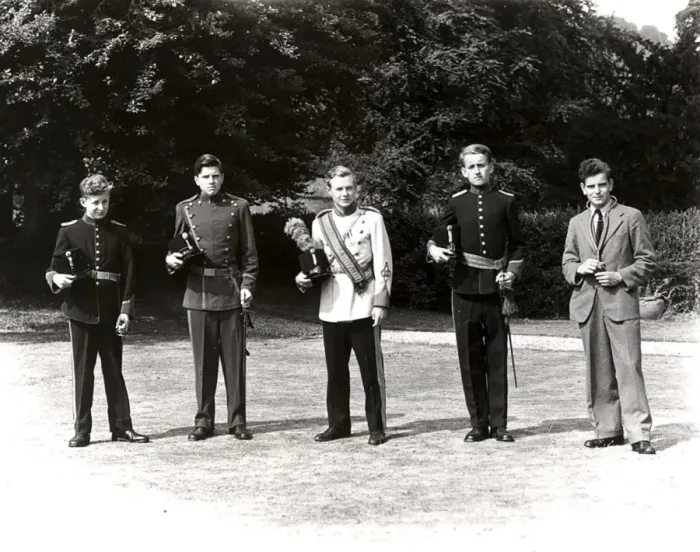Framed Print : Group of pupils from Seaford College, Sussex Framed Print : Group of pupils from Seaford College, Sussex