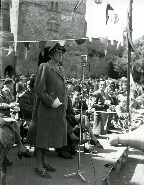 Land Army rally speech at Arundel Castle, May 1943