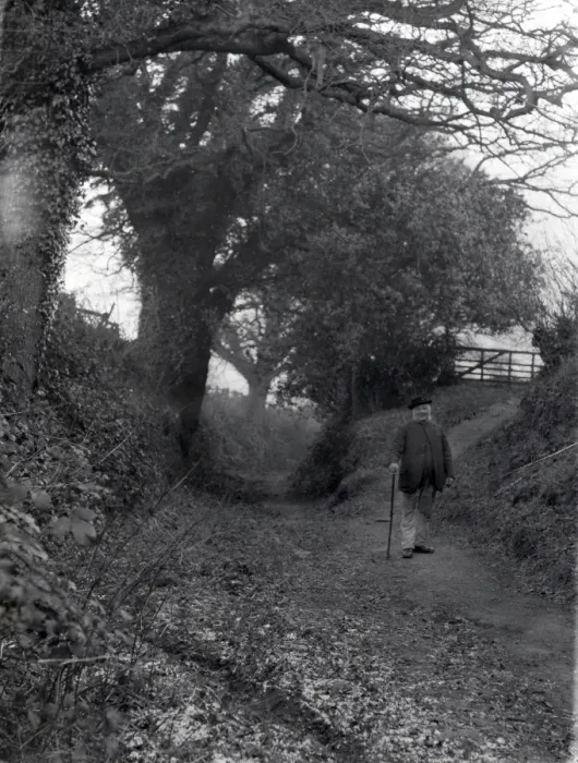 Framed Print : Old man walking in country lane at Dean, Sussex, January 1935 Framed Print : Old man walking in country lane at Dean, Sussex, January 1935