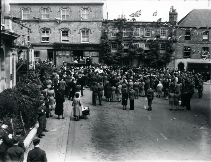 Framed Print : Petworth Thanksgiving Service, 13th May 1945 Framed Print : Petworth Thanksgiving Service, 13th May 1945